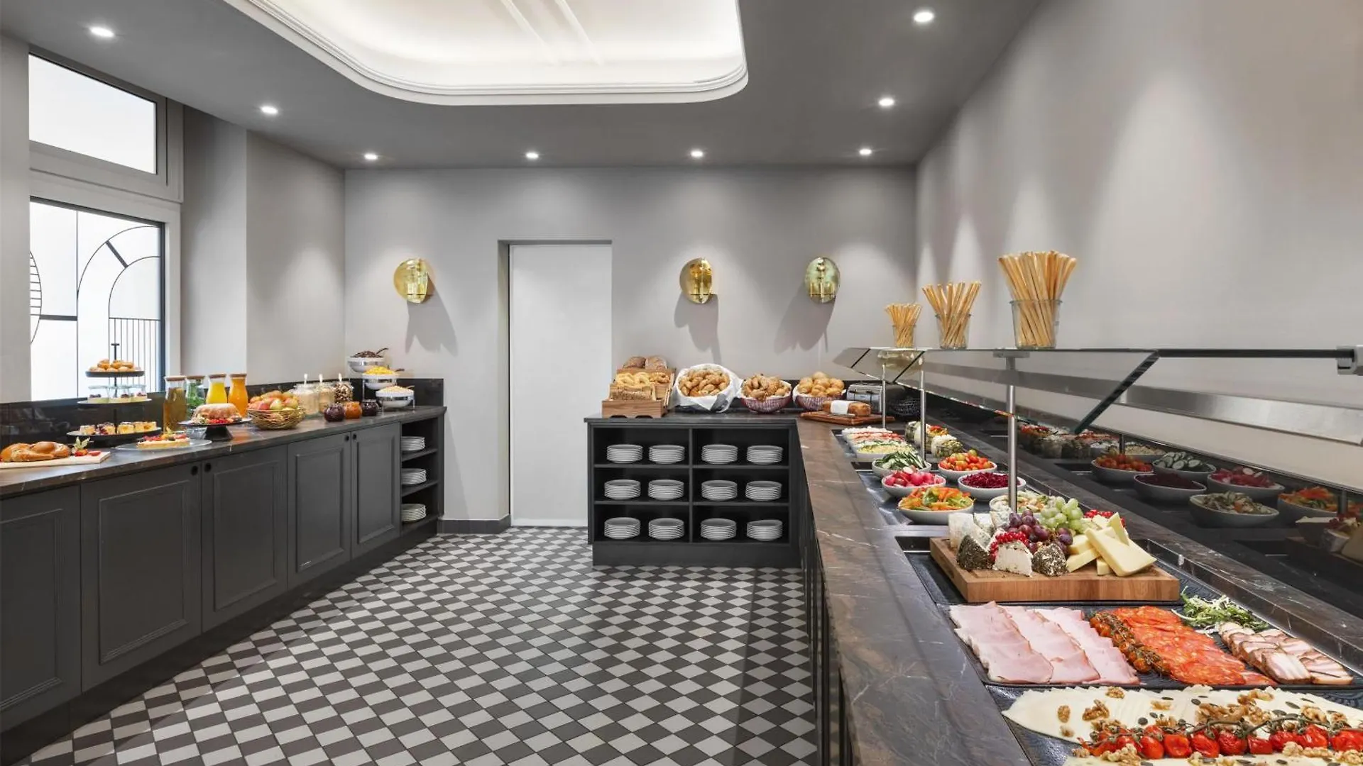 Hotel Astoria Vienna, Curio Collection By Hilton Vienna