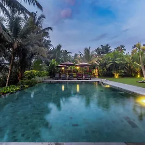 *** Hotel Pertiwi Bisma Indonésie