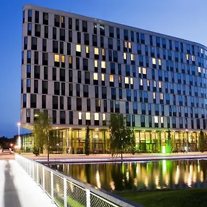 Courtyard By Marriott Prater/messe Bécs