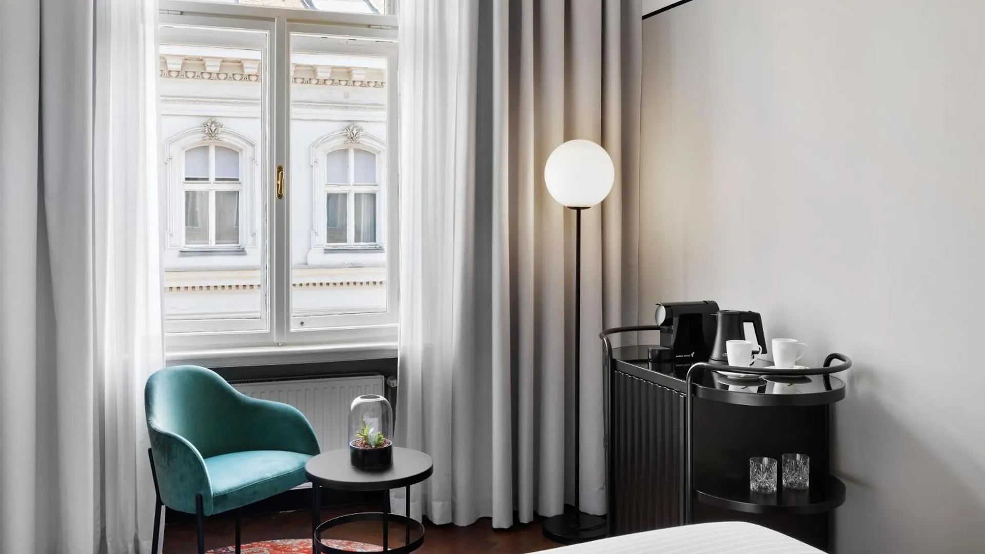 Hotel Astoria Vienna, Curio Collection By Hilton  Viena