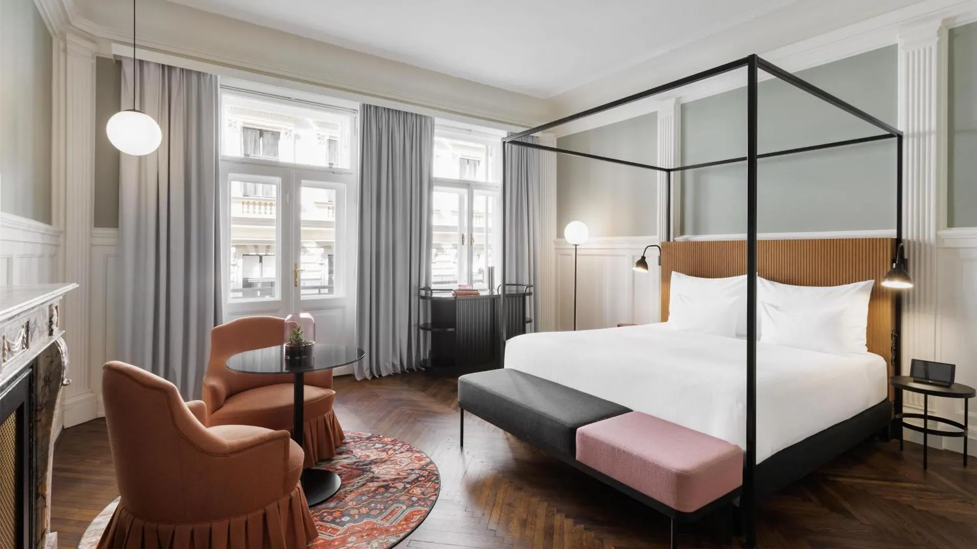 Hotel Astoria Vienna, Curio Collection By Hilton 4*, Viena Austria