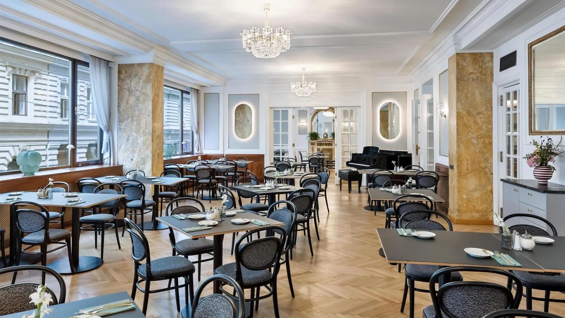 Hotel Astoria Vienna, Curio Collection By Hilton
