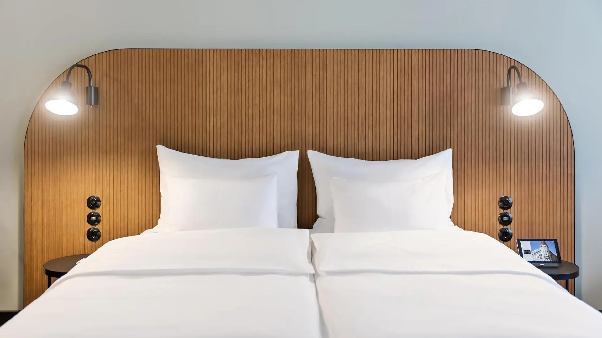 Hotel Astoria Vienna, Curio Collection By Hilton  Vienna