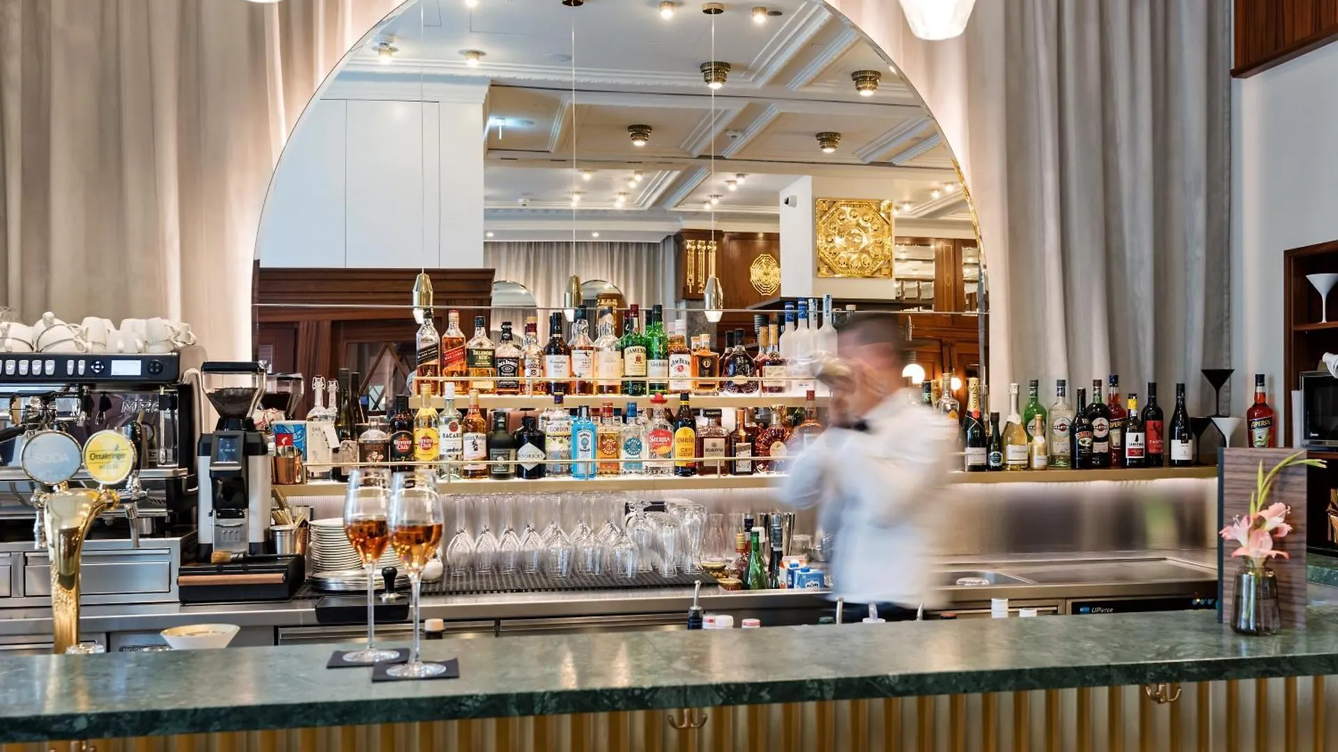 Hotel Astoria Vienna, Curio Collection By Hilton