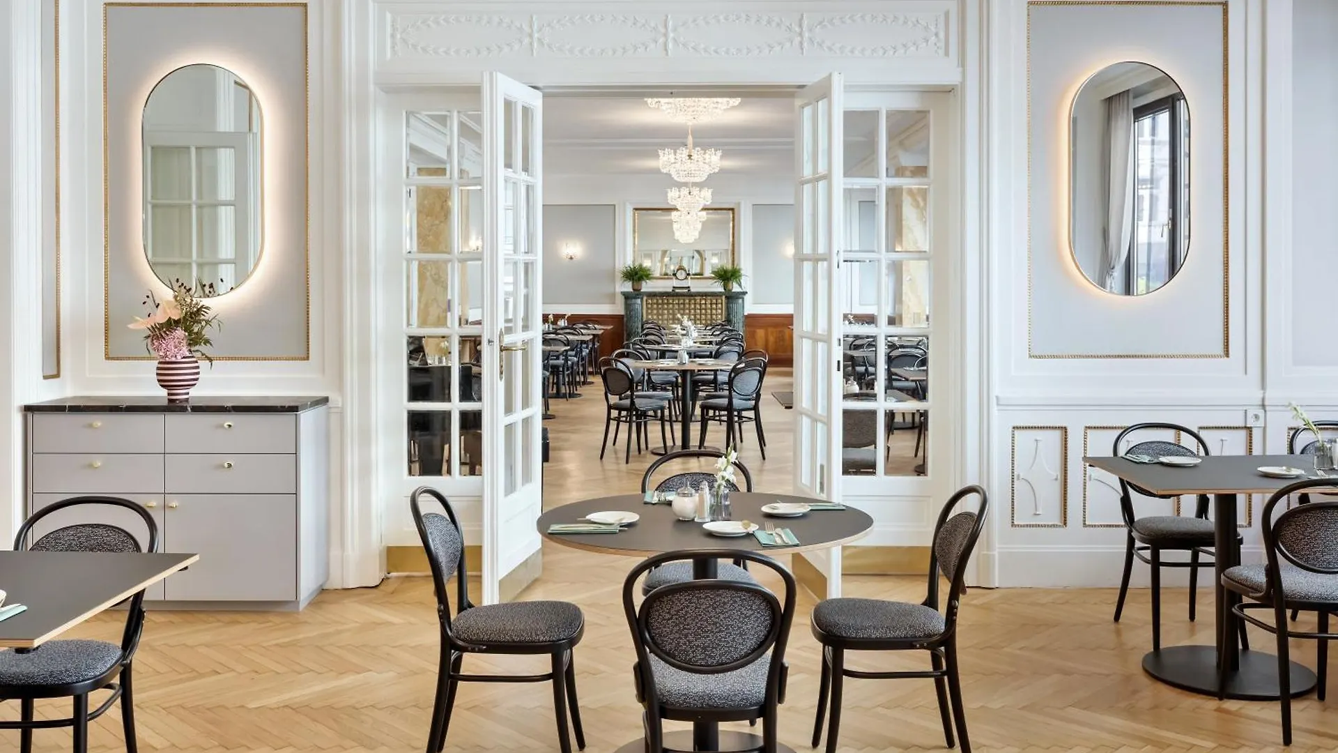 Hotel Astoria Vienna, Curio Collection By Hilton 4*, Vienna