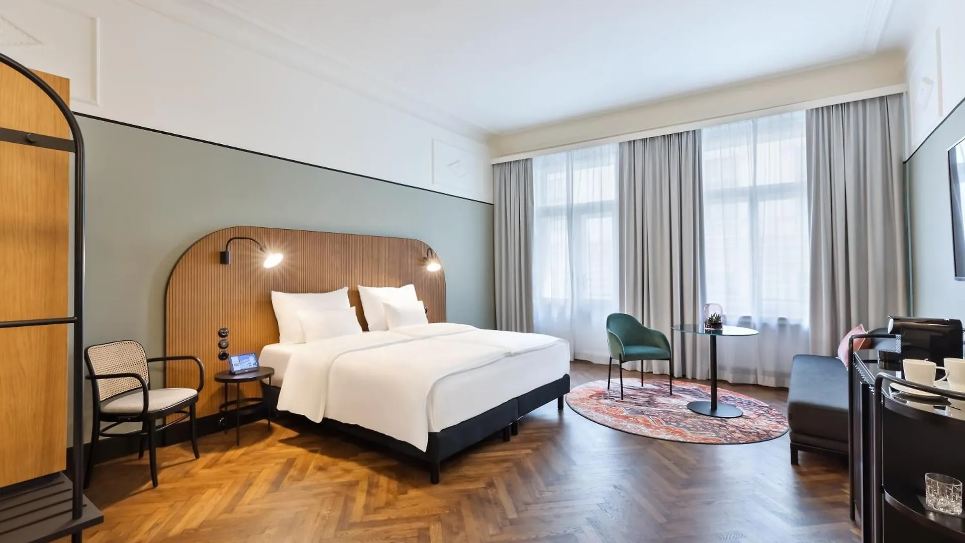 ****  Hotel Astoria Vienna, Curio Collection By Hilton Austria