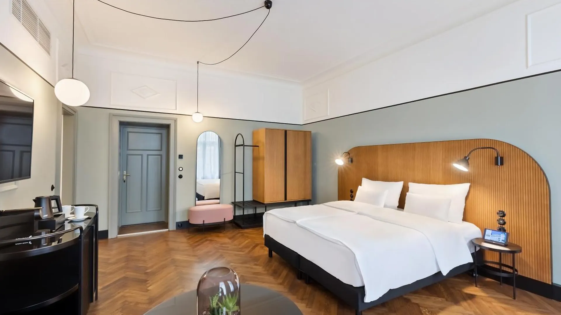 Hotel Astoria Vienna, Curio Collection By Hilton Vienna