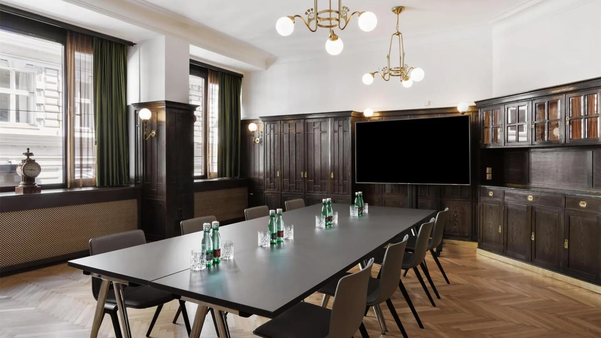 Hotel Astoria Vienna, Curio Collection By Hilton
