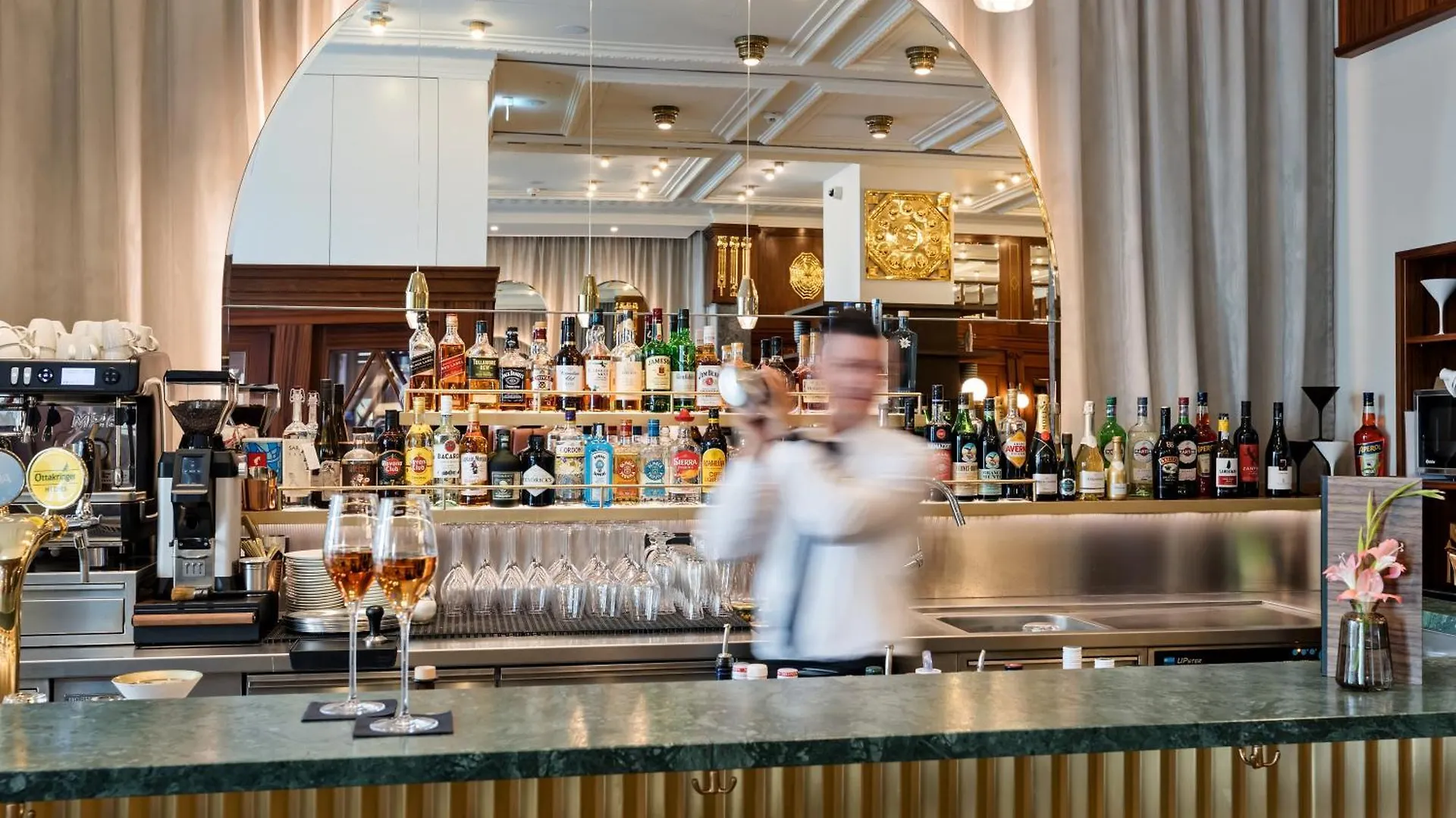 Hotel Astoria Vienna, Curio Collection By Hilton