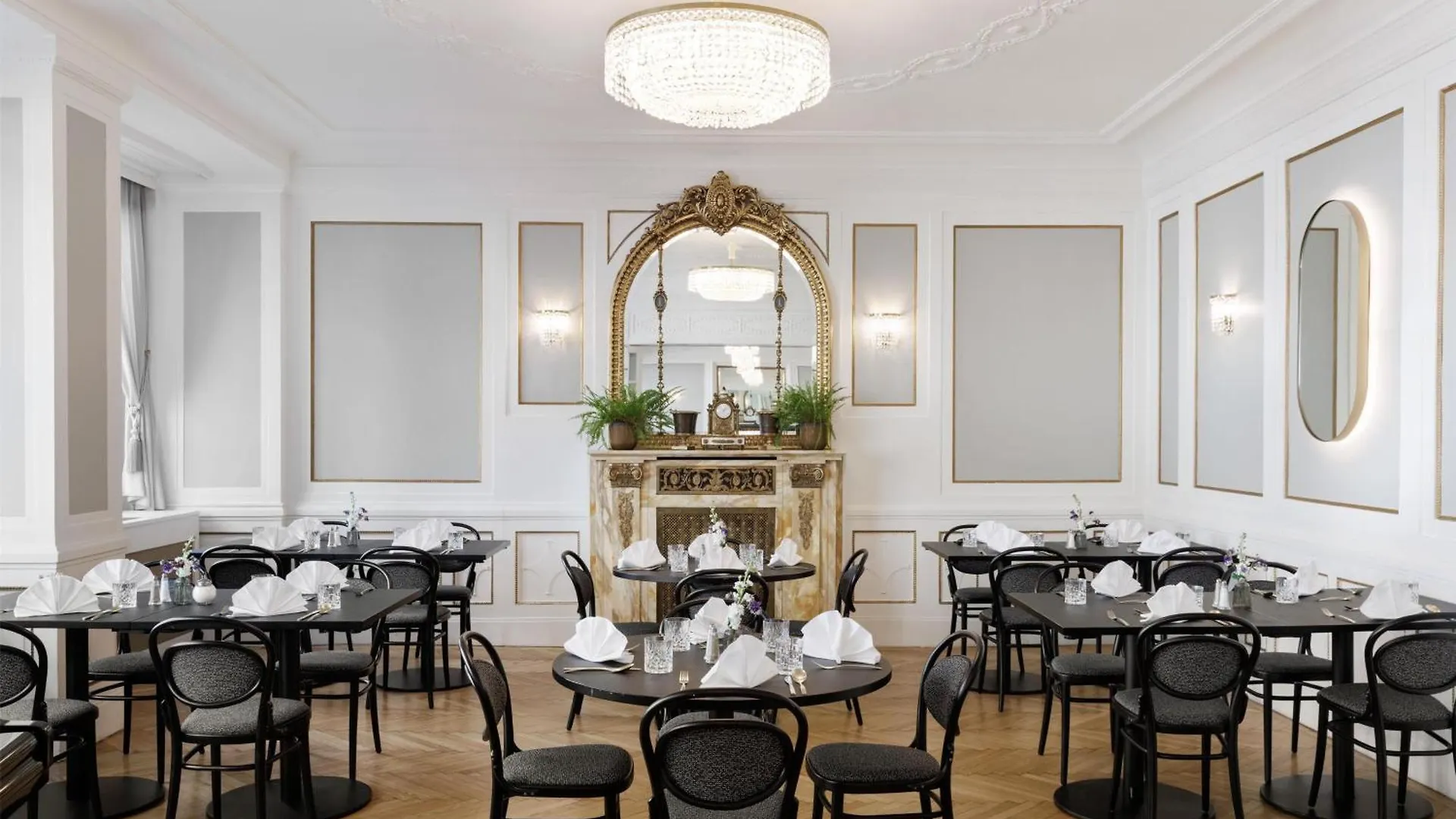 ****  Hotel Astoria Vienna, Curio Collection By Hilton אוסטריה