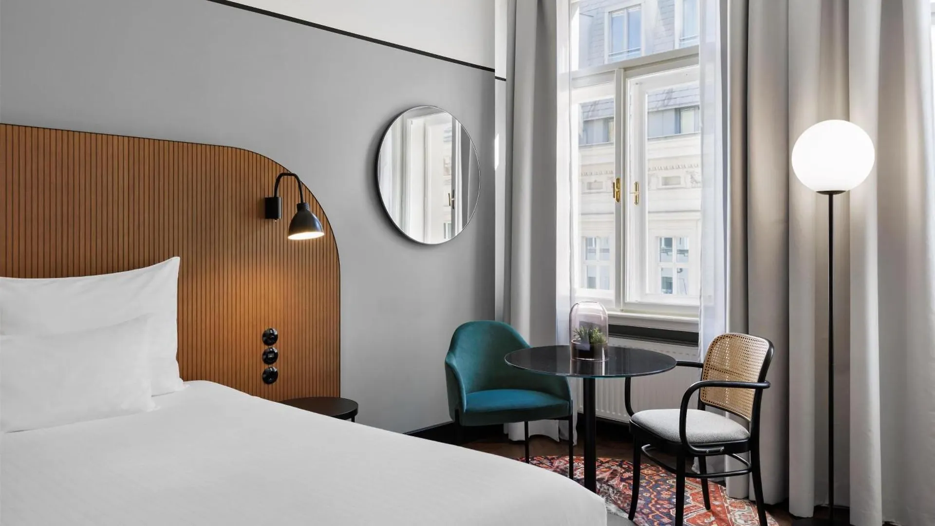Hotel Astoria Vienna, Curio Collection By Hilton 4*, וינה