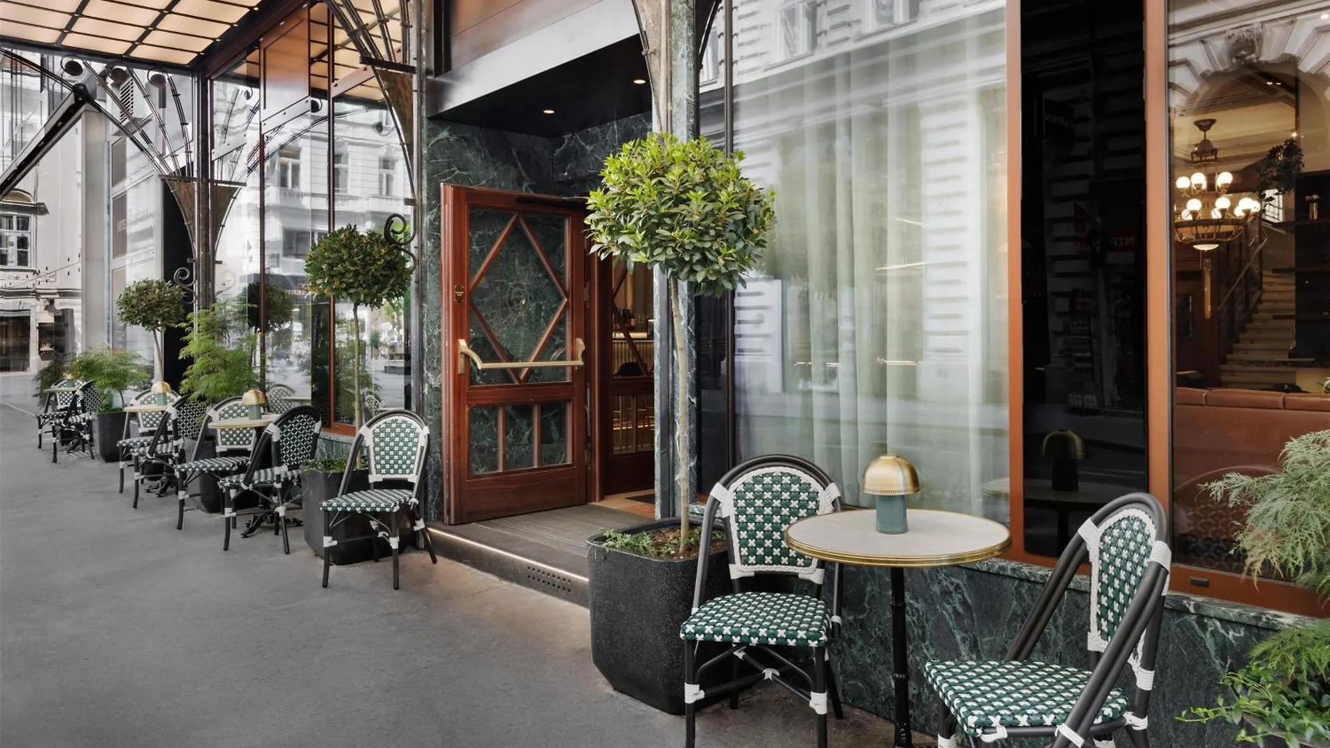 Hotel Astoria Vienna, Curio Collection By Hilton